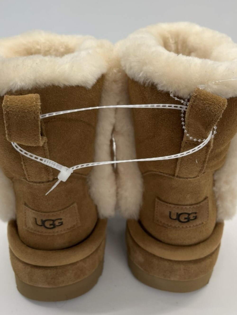 UGG Wmns Classic Chillapeak 'Chestnut' Boots Size 8 NWOT MSRP $260 - Picture 6 of 9